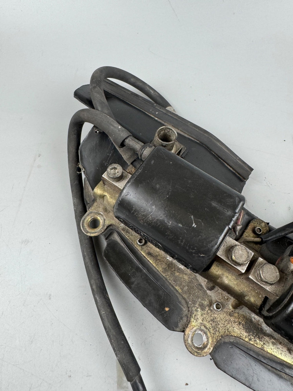 Yamaha FZR 1000 3LE Zündspulen Zündung Coil Halter Abdeckung