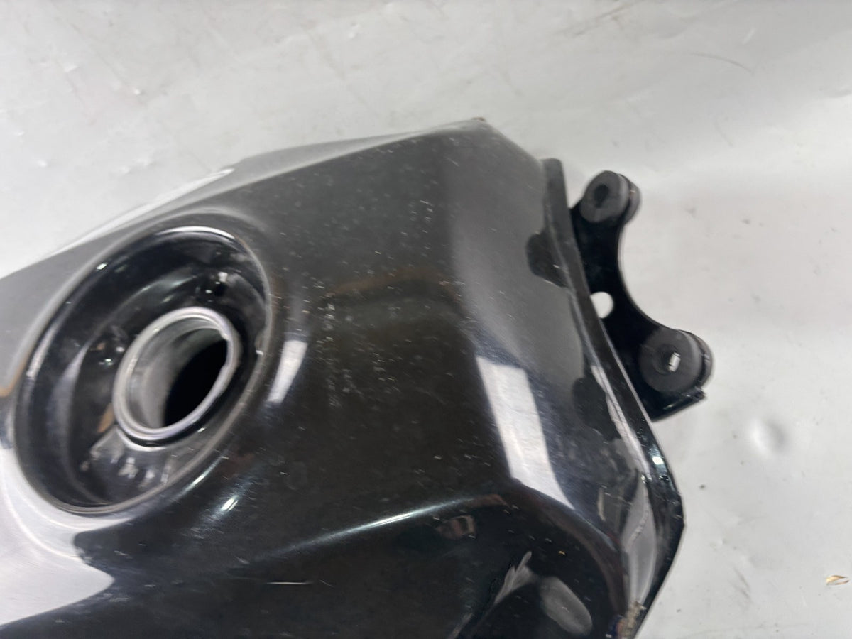 Honda CBR 1000F SC24 Tank Benzintank Kraftstofftank Fuel Gas Gasoline