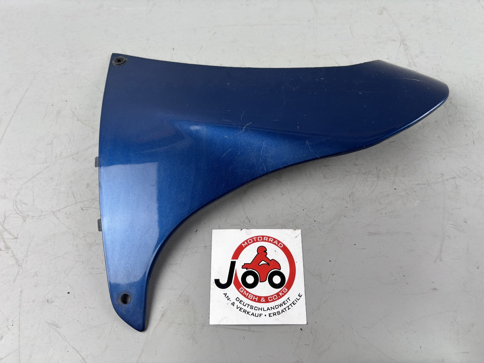 Suzuki RF 600 R GN76A Abdeckung Innen Verkleidung Spoiler Bug Bugspoiler rechts
