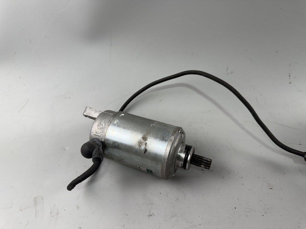 Suzuki GS 500 E GM 51 B Anlasser Starter Motor Engine Electric
