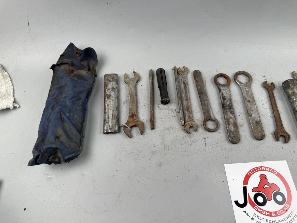 Honda XBR 500 PC15 Bordwerkzeug Werkzeugtasche Werkzeugset Tools