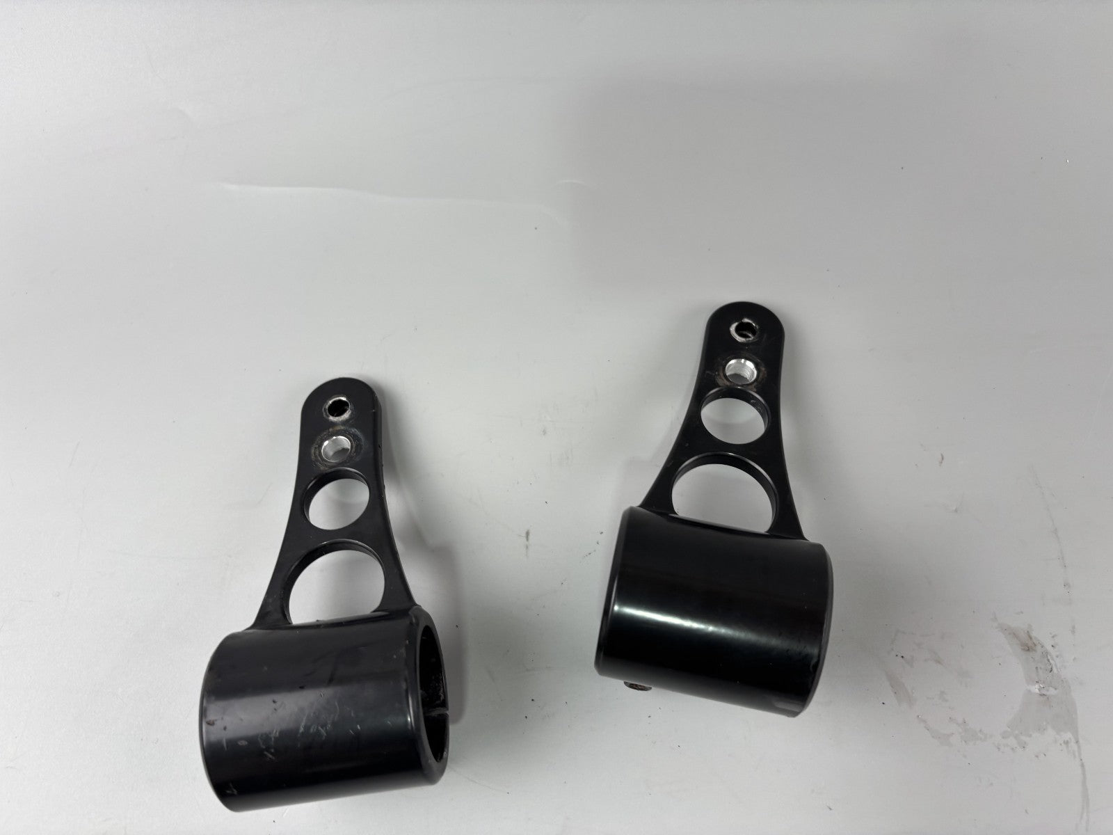 Yamaha FZS600 Fazer RJ02 Scheinwerferhalter Holder Blinkerhalter front vorne