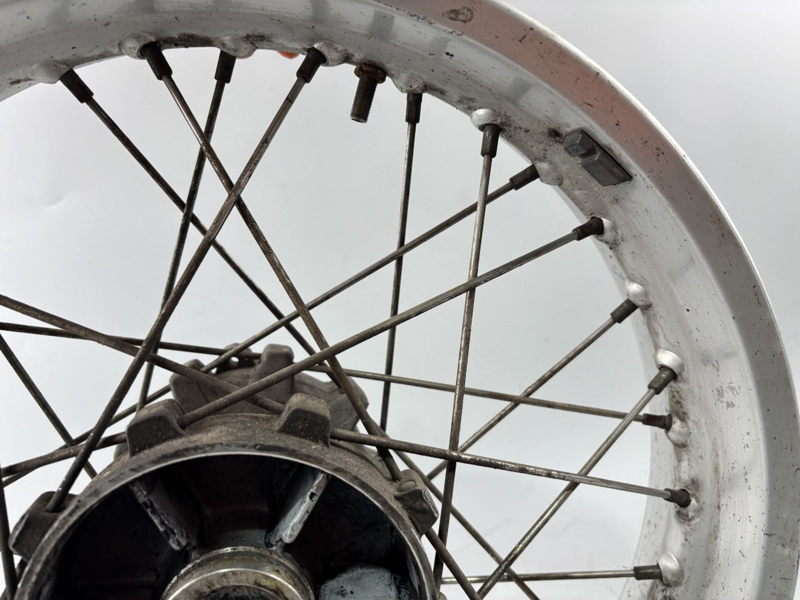 BMW F650 169 Hinterradfelge Felge Rim Rad hinten back Reifen