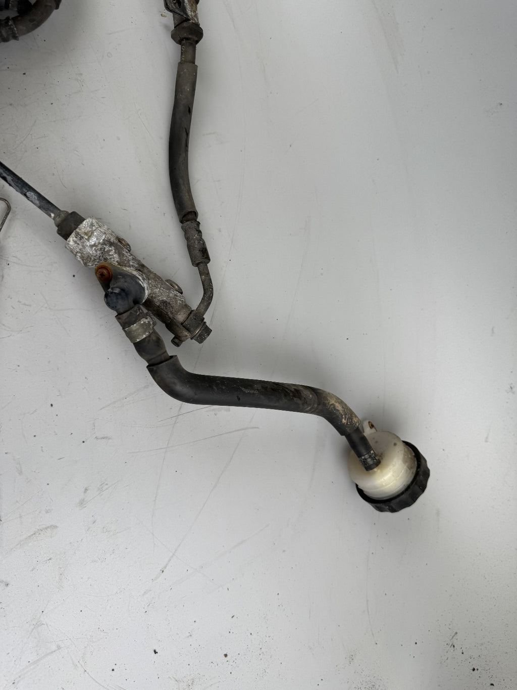 Honda CB750 Sevenfifty RC42 Bremsanlage Brake Bremse hinten back Sattel Pumpe