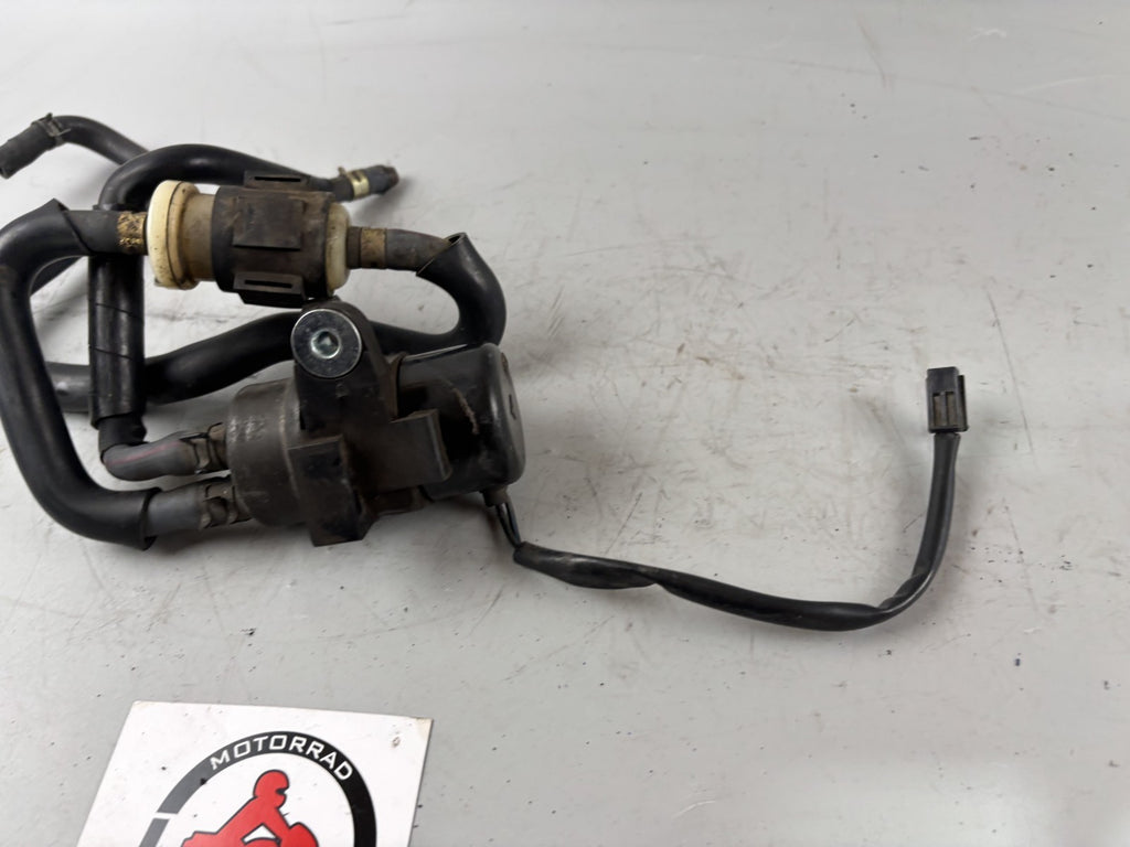 Yamaha FZS600 Fazer RJ02 Benzinpumpe Fuel Pump Gas Gasoline Kraftstoff