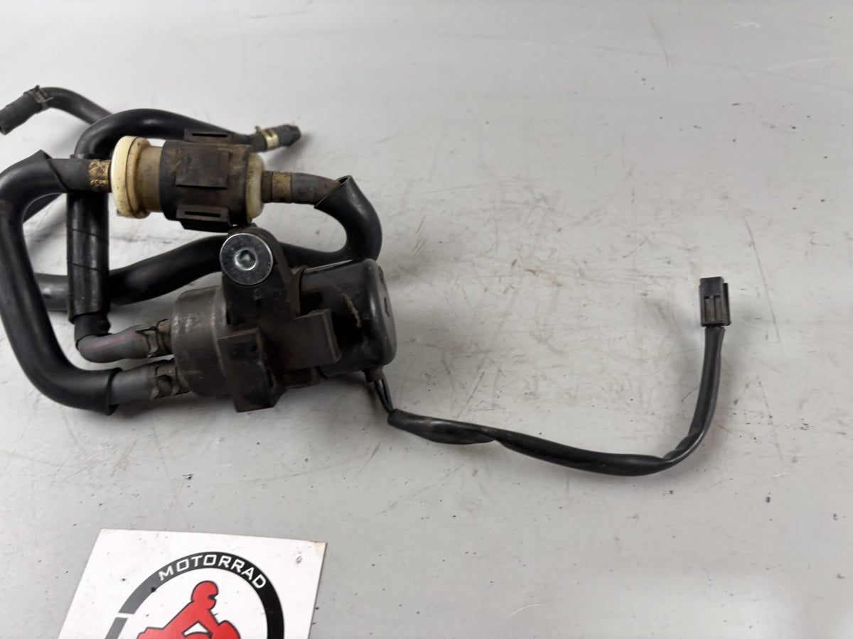 Yamaha FZS600 Fazer RJ02 Benzinpumpe Fuel Pump Gas Gasoline Kraftstoff