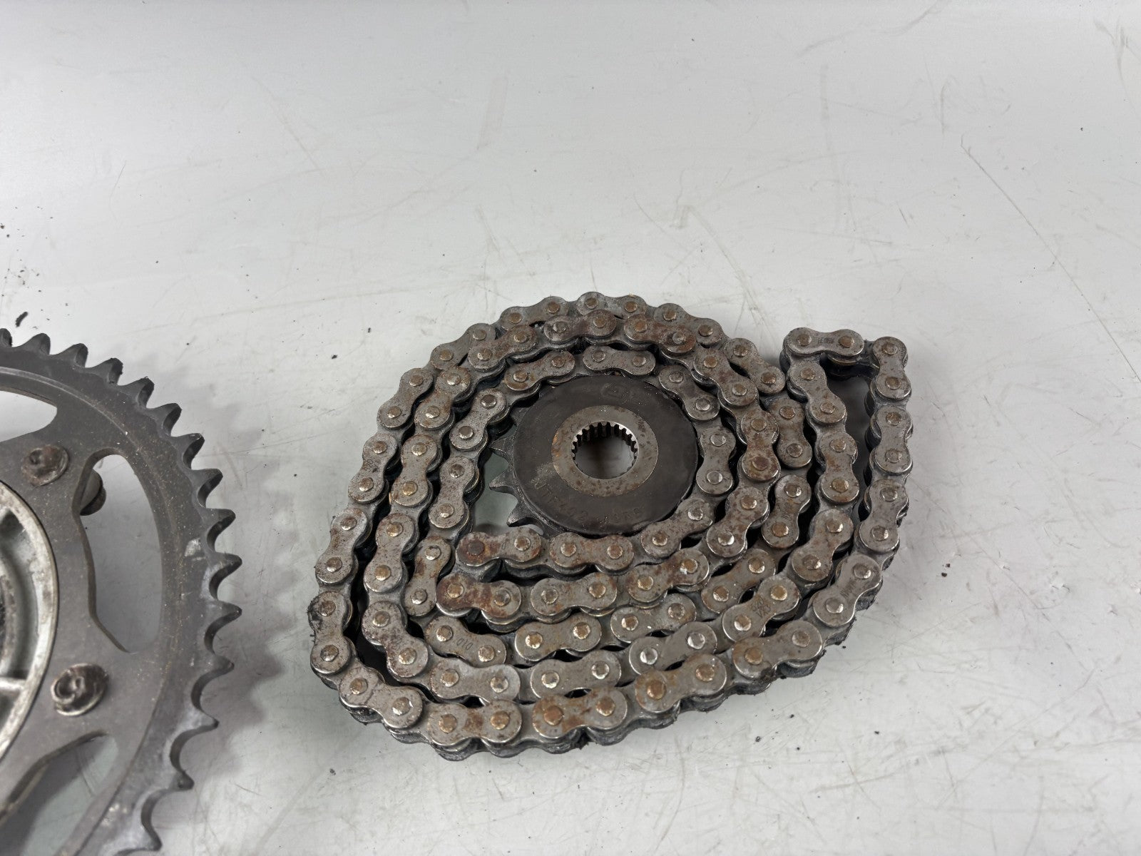 BMW F650 169 Kettensatz Kettenkit Chain Ritzel Kettenrad kettenradträger