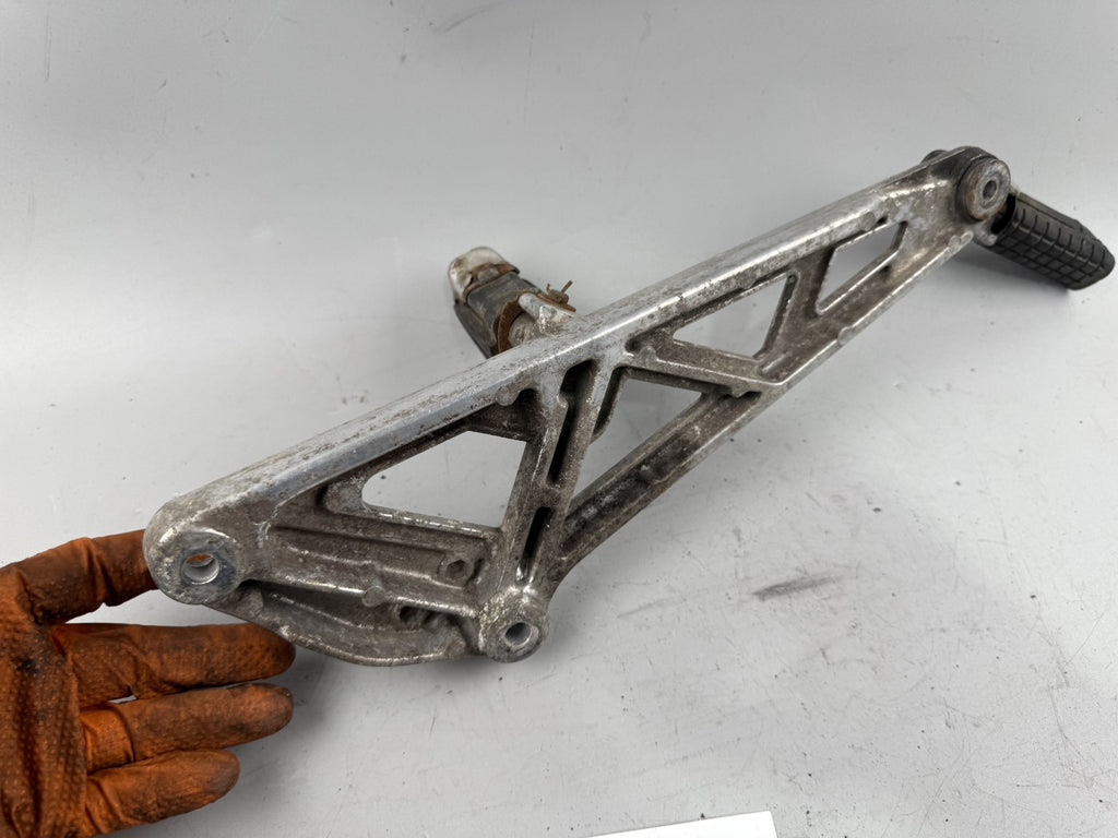 Honda XBR 500 PC15 Fußrastenanlage Fußraste Foot Hangers Step rechts right