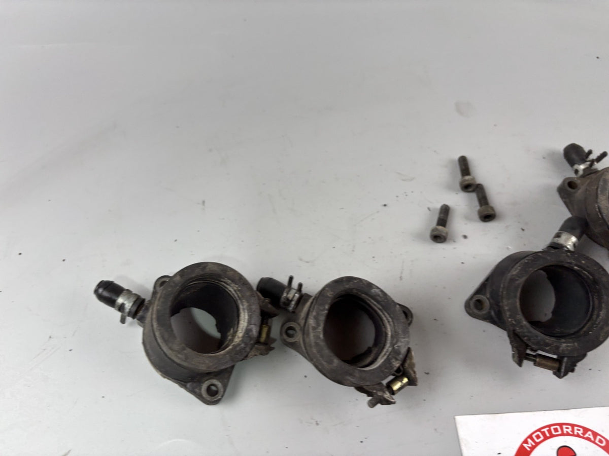Yamaha FZS600 Fazer RJ02 Ansaugstutzen Gummi Vergaser Motor