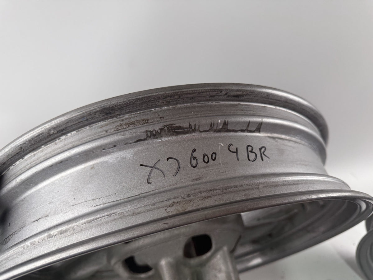 Yamaha XJ600 Diversion 4BR 4LX Hinterradfelge Felge Rim Rad hinten back
