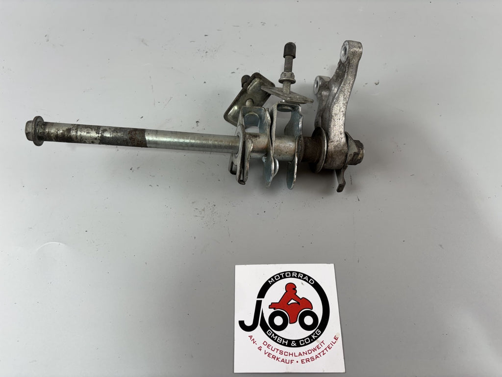 Suzuki GS 500 EU GM51B Achse Hinterradachse Kettenspanner Chain Aufhängung