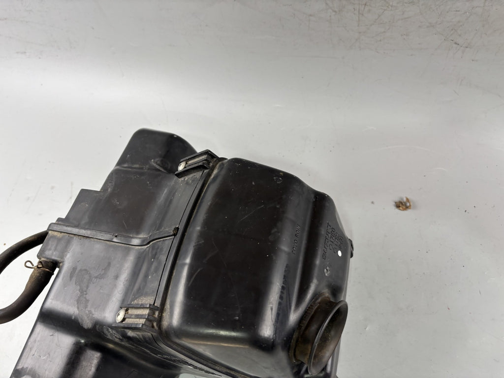 Suzuki GSX-R 1100 W GU75C Luftftilterkasten Airbox Ansaugung Luft Lüftung