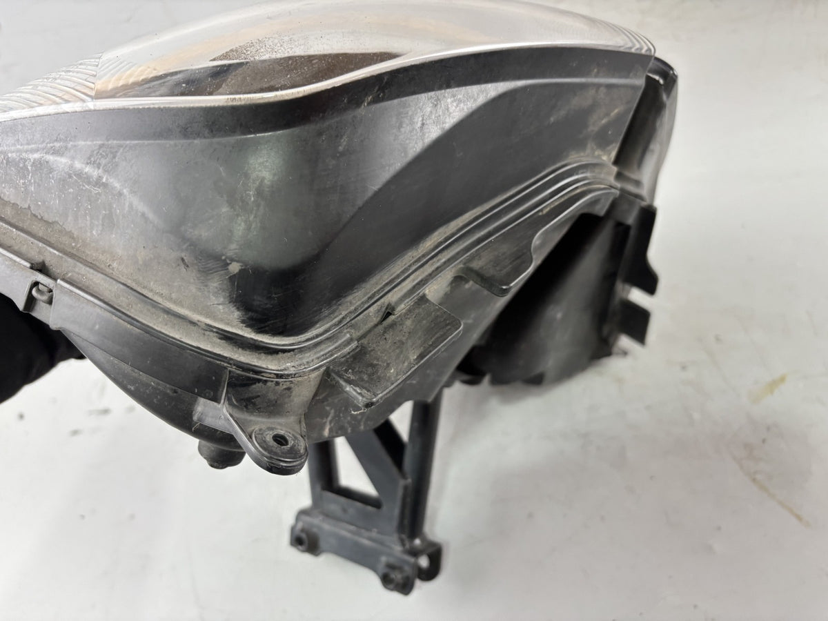 Yamaha FZS600 Fazer RJ02 Scheinwerfer Maske Headlight Licht Lampe Kanzel