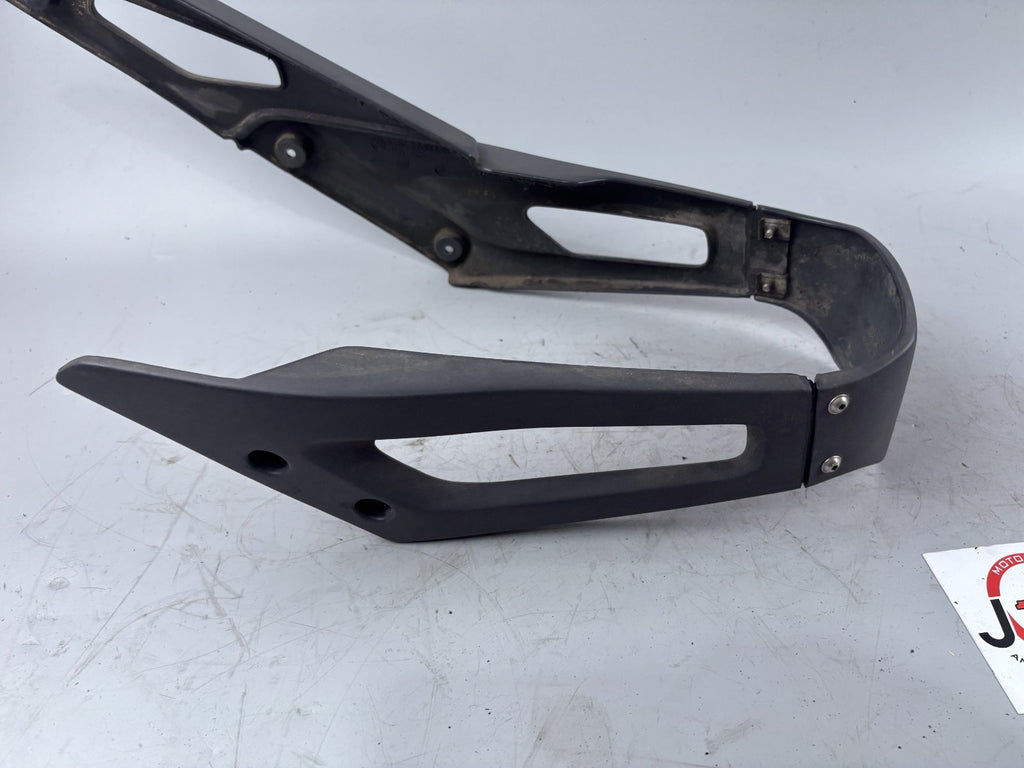 BMW F650 169 Verkleidung Reifen Hinterrad Heck Abdeckung Cover Kettenschutz
