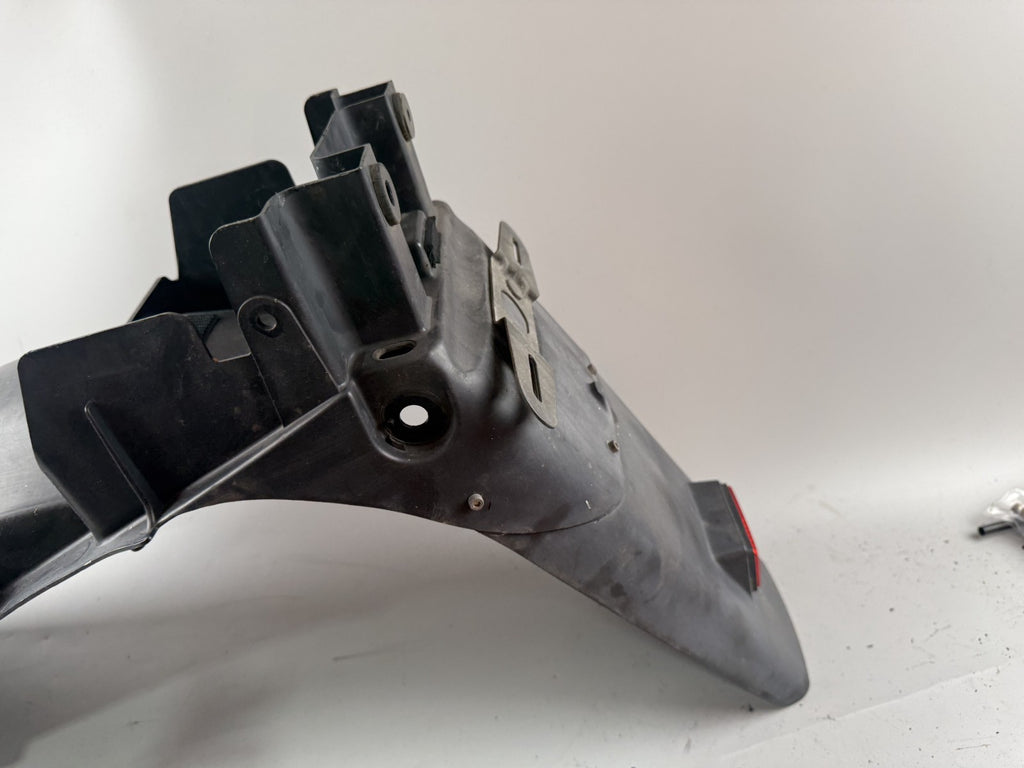 Yamaha XJ 600 Diversion 4BR 4LX Heckuntersicht unter Verkleidung Radlauf Fender