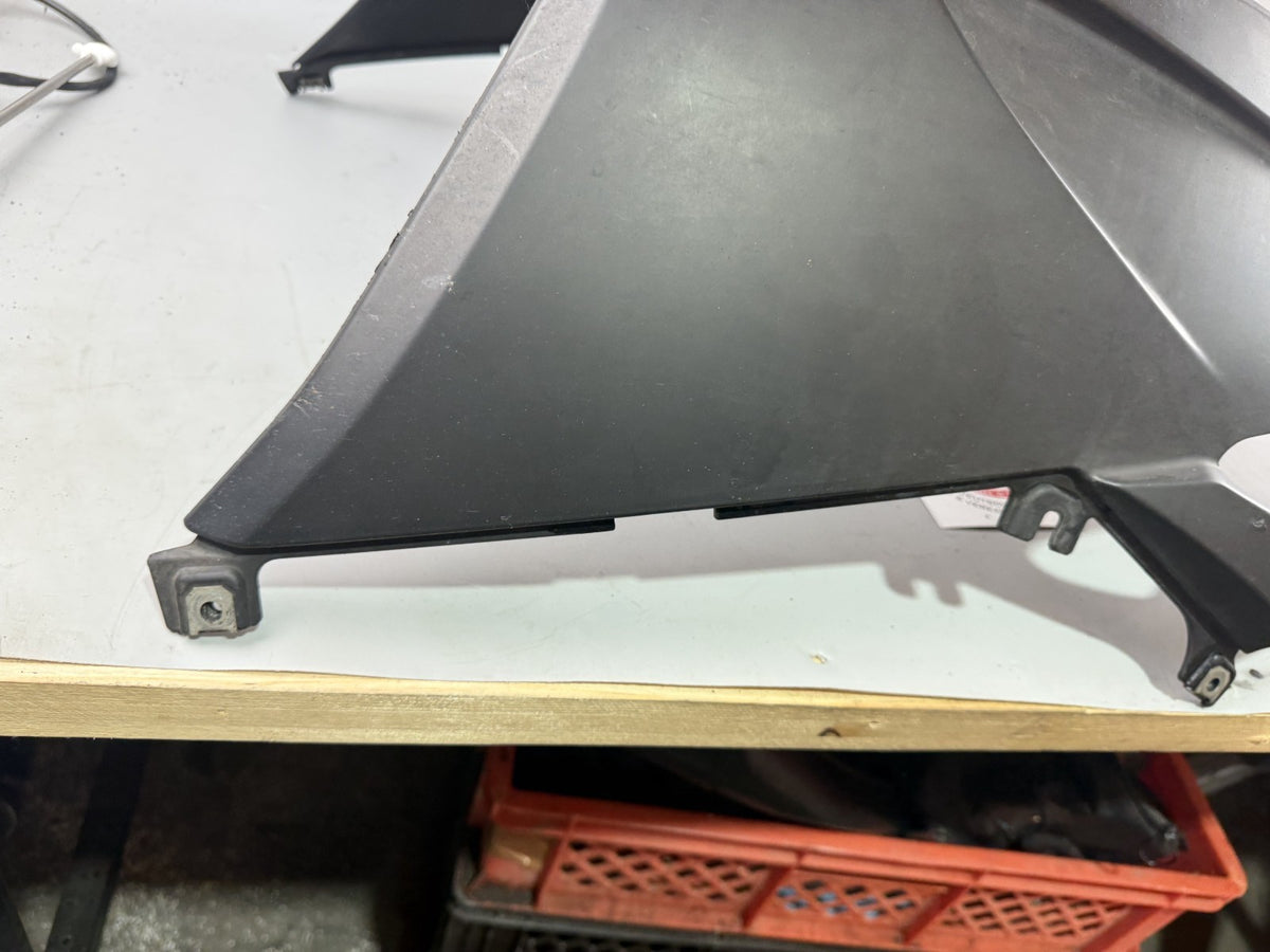 BMW K 1200 S K40 Bugspoiler Verkleidung Abdeckung Cover Bug unten
