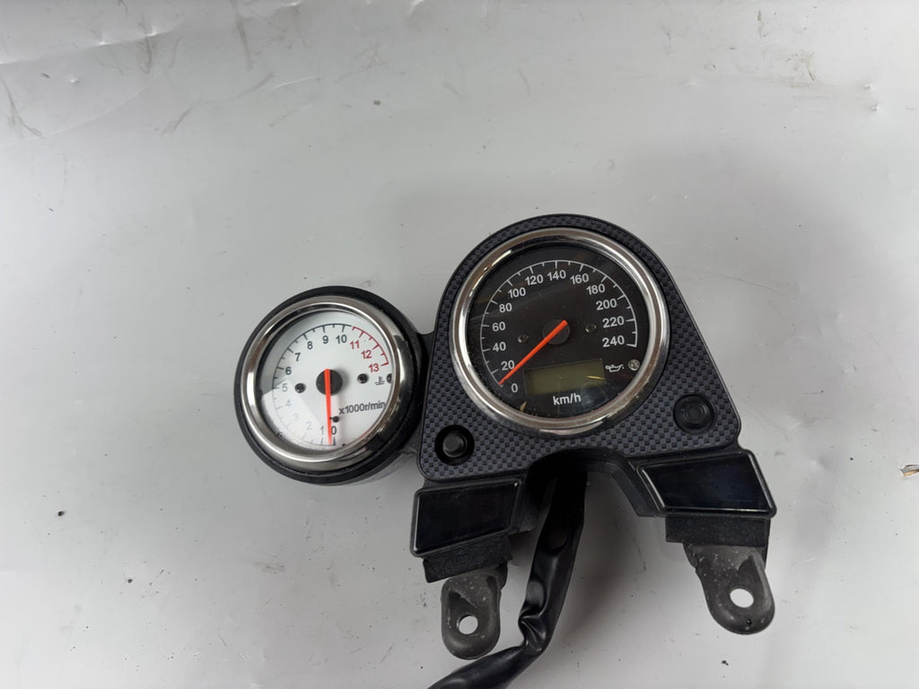 Suzuki SV650 N AV Tacho Speedometer DZM Drehzahlmesser Cockpit Instrumente