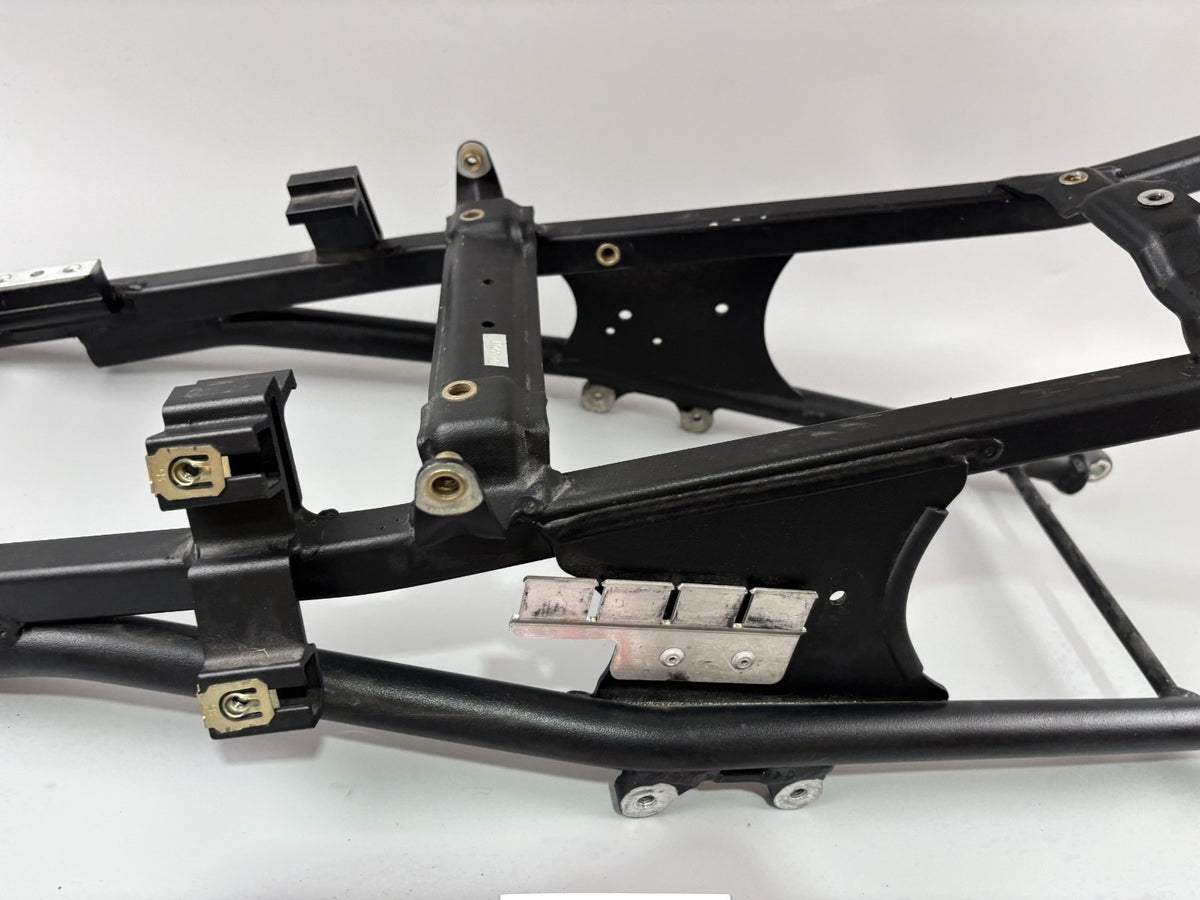 Triumph Daytona 955i T595 N 2002 Heckrahmen Frame back hinten Holder