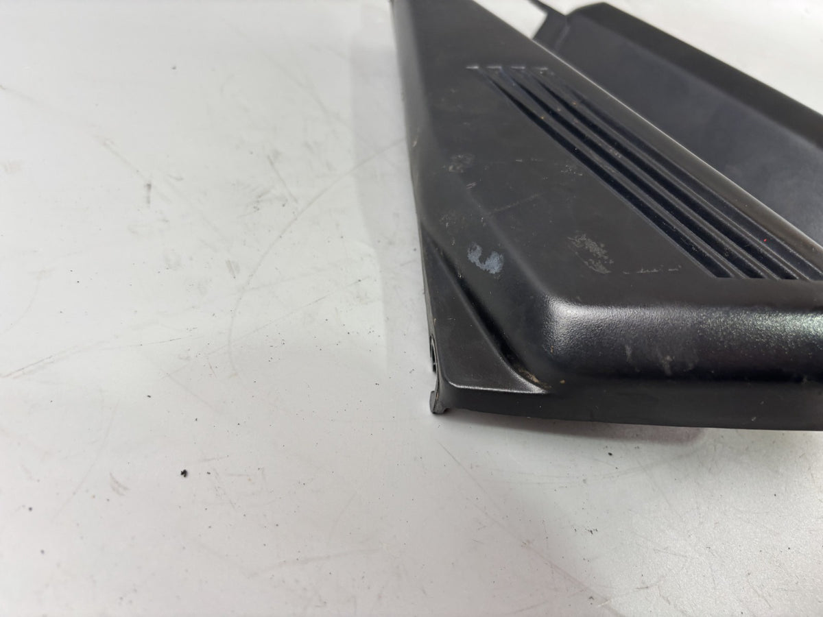Yamaha FZS600 Fazer RJ02 Seitendeckel Seitenteil Luftftilerkasten Cover Deckel
