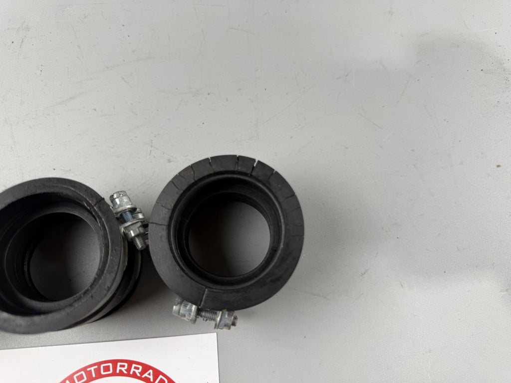Triumph Speed Triple 900 T300B Ansaugstutzen Gummi Rubber Motor Engine