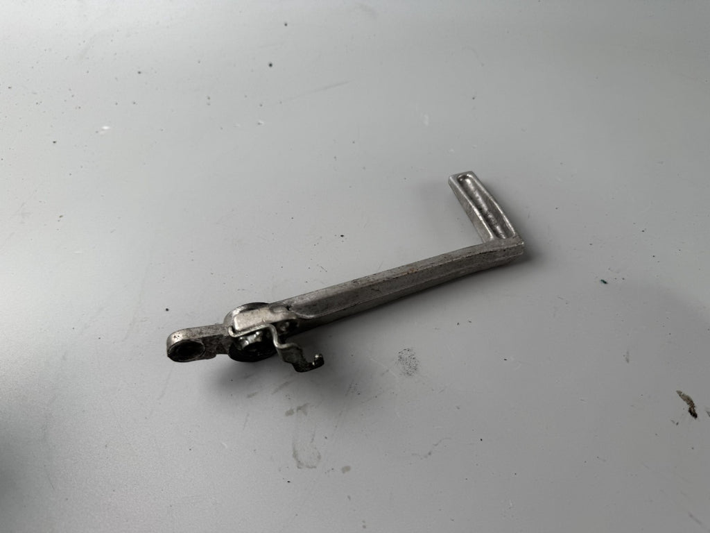 Suzuki GSF600 GN77B Bandit Bremspedal brake Fußbremspedal Foot Step