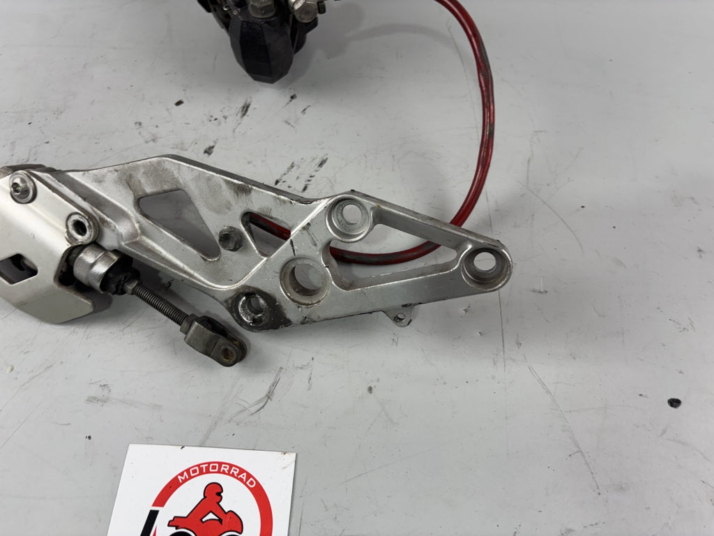 Suzuki GSX-R 750 W GR7BB Bremsanlage Brake Bremse Sattel Pumpe hinten back