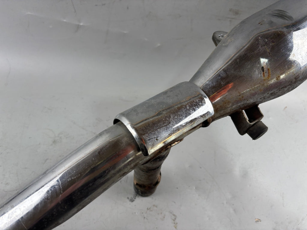 Suzuki VX 800 VS51B Auspuffanlage Auspuff Krümmer Exhaust Downpipe rechts right