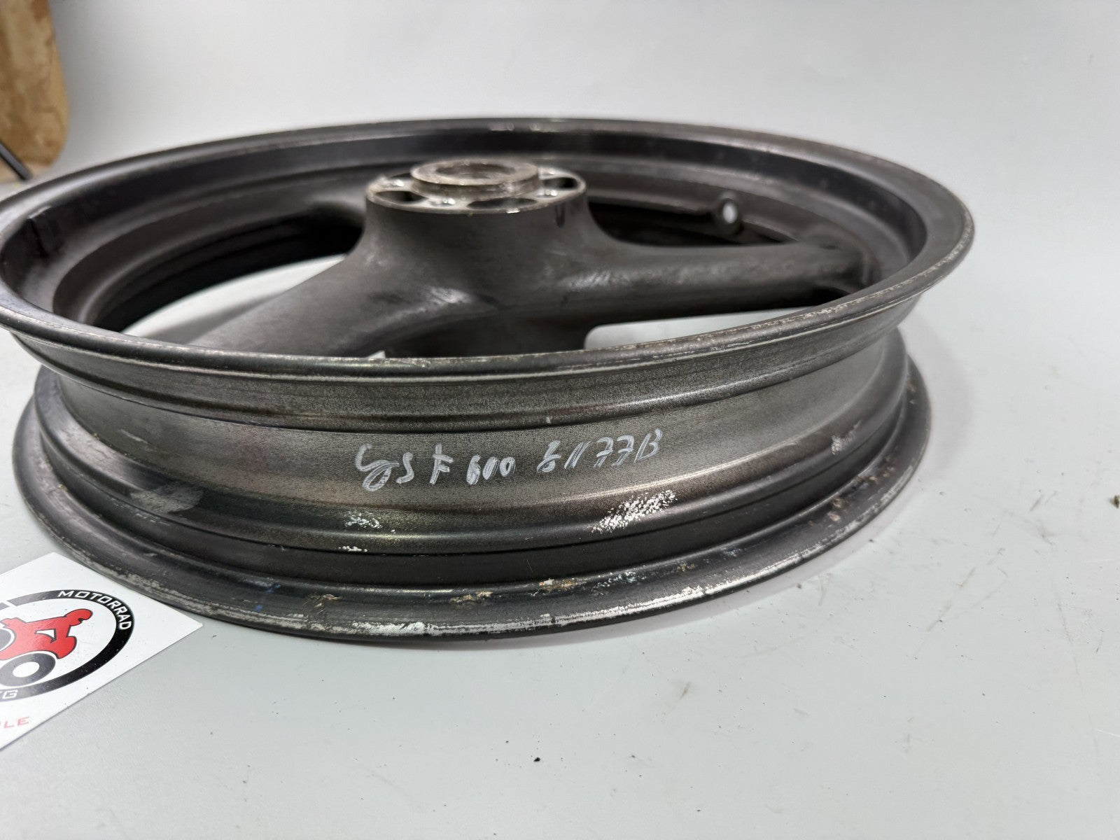 Suzuki GSF600 GN77B Bandit Vorderradfelge Rim vorne front Rad Felge
