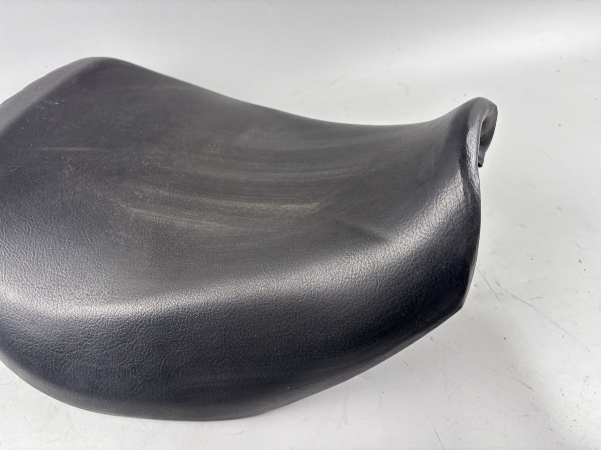 Suzuki RF 600 R GN76A Fahrersitz Drivereat Sitzbank Sitz vorne front