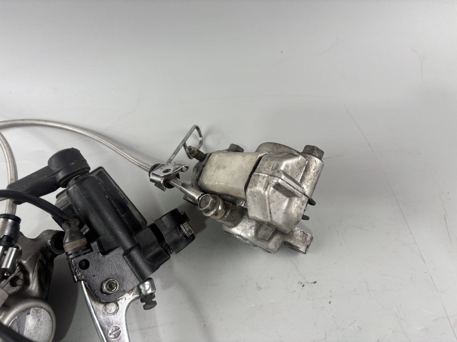 Yamaha XV1100 Virago 3LP Bremsanlage Brake Bremse Satttel Pumpe Flex front