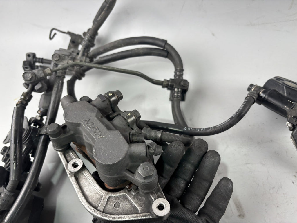 Honda CBR 1000F SC24 Bremsanlage Bremse Brake Sattel Pumpe vorne front