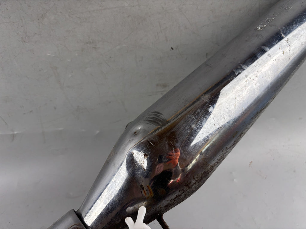 Suzuki VX 800 VS51B Auspuffanlage Auspuff Krümmer Exhaust Downpipe rechts right