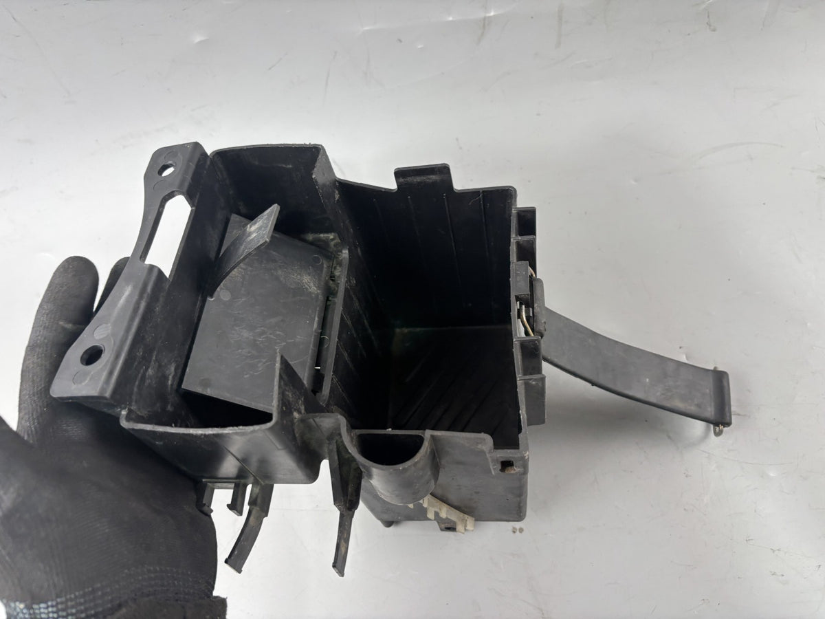 Honda CBR 1000F SC24 Batteriekasten Batteirefach Holder