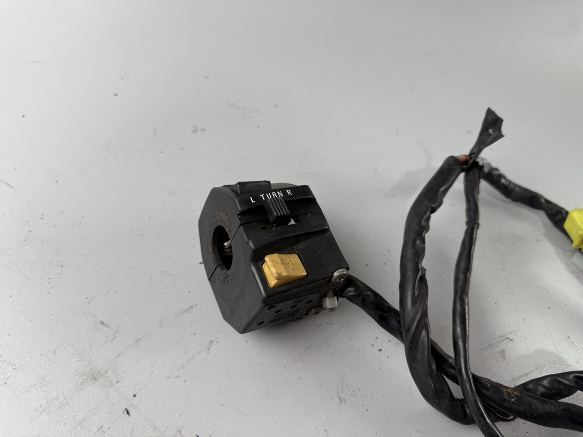 Suzuki GSX - R 1100 GV73C Lenkerschalter Lenkerarmatur Electric links left