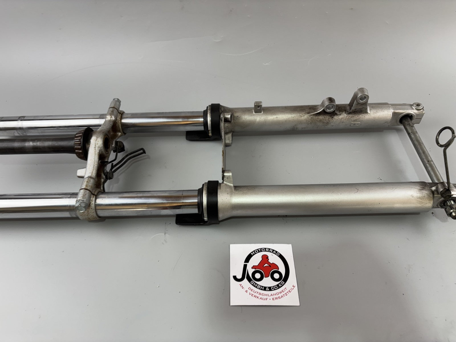 Suzuki GS 500 EU GM51B Gabel Standrohr Tauchrohr Fork Federung Absorber