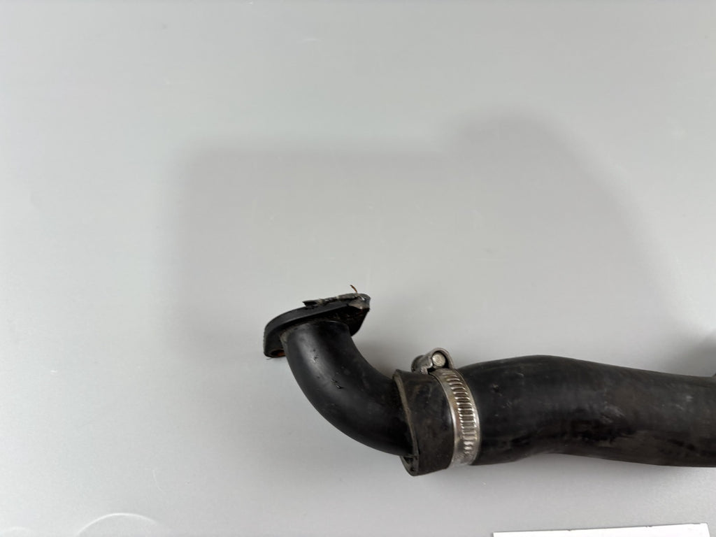 Triumph Daytona 955 T 595 Kühlerschlauch Cooler Pipeline Leitung