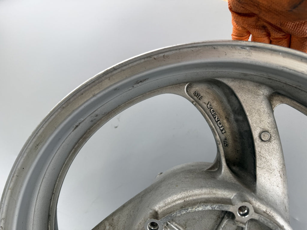 Honda NT650V Deauville RC47 Vorderradfelge Rim vorne front Rad