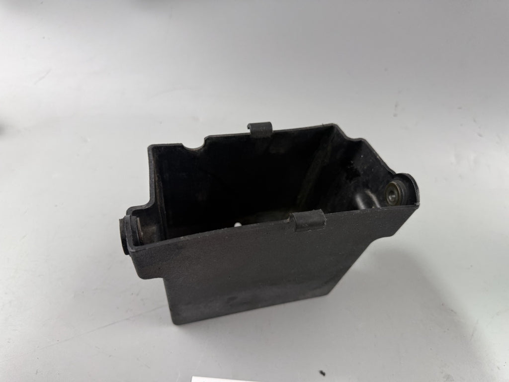 Triumph Speed Triple 900 T300B Batteriefach Halterung Holder