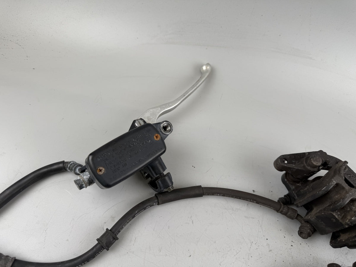 Honda CB750 Sevenfifty RC42 Bremsanlage Brake Bremse front vorne Sattel Pumpe