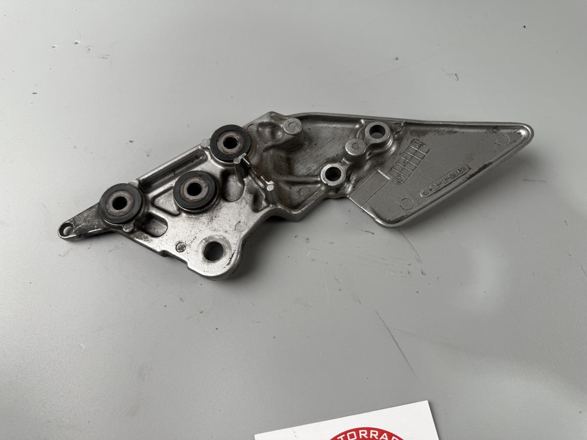 Suzuki GSF 600 Bandit POP WVA8 Fersenschutz Fußrastenhalteplatte Halterung