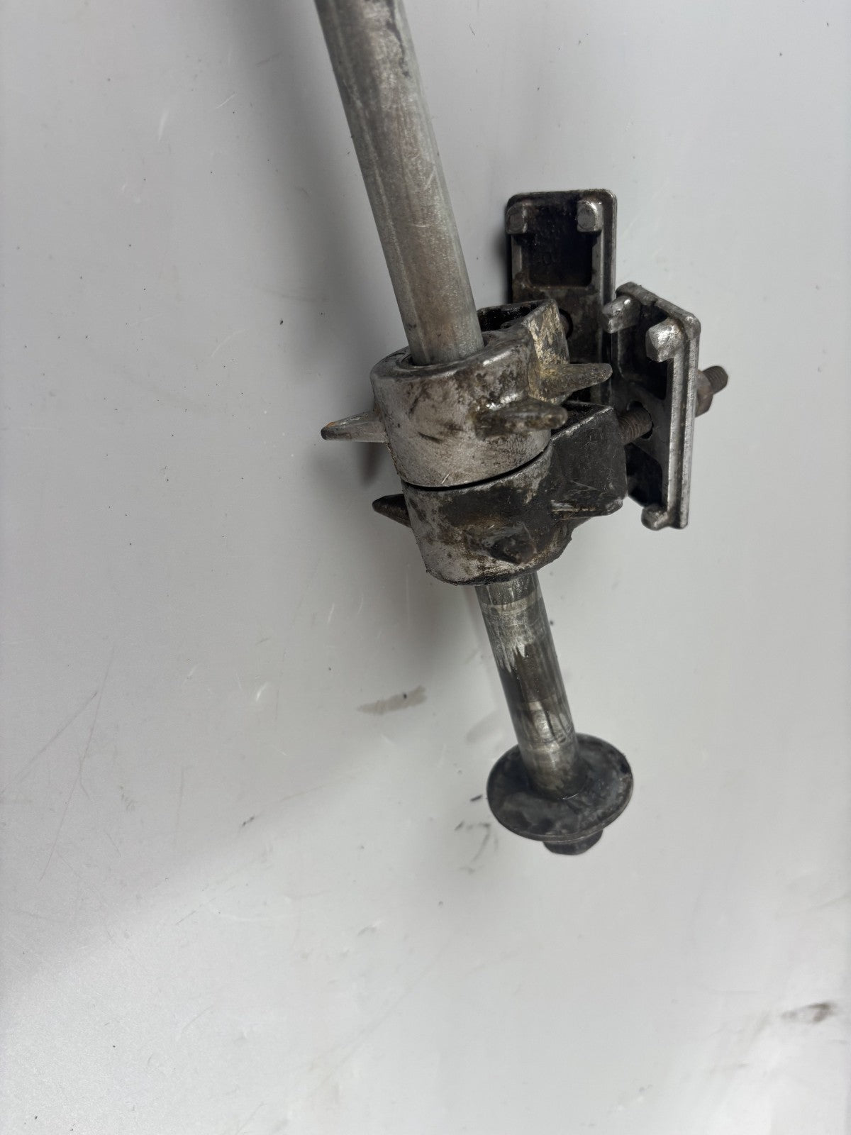 Yamaha TDM 850 3VD Achse Steckachse Antrieb Kettenspanner