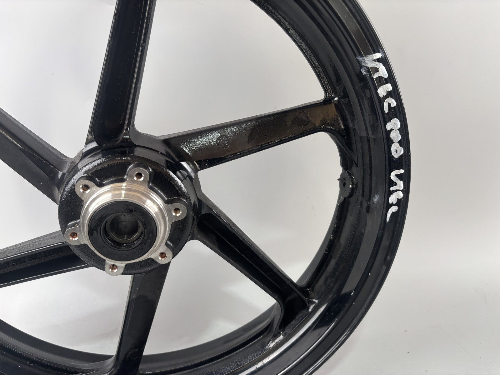 Honda VFR800 RC46/2 VTEC Vorderradfelge Felge Rim Rad vorne front Reifen Rad