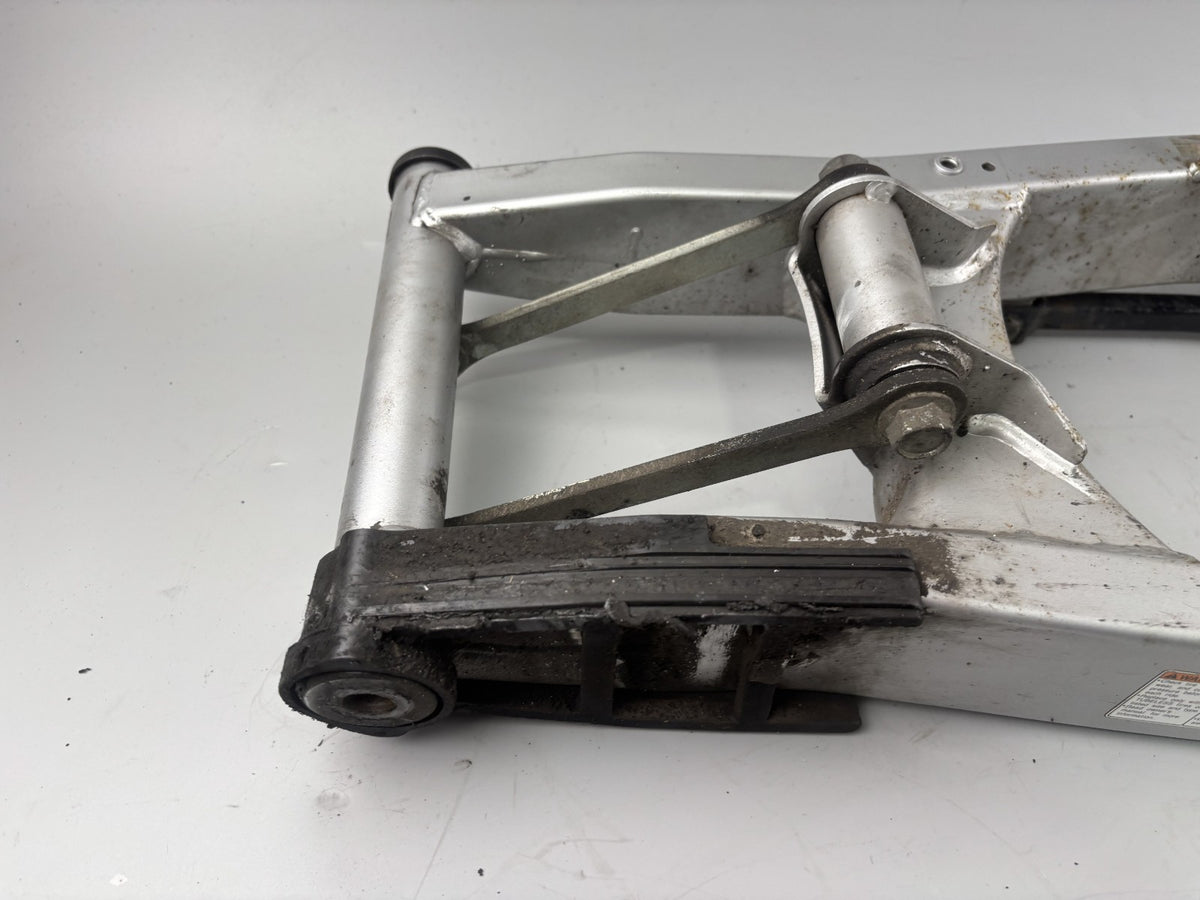 Suzuki GSX 750 F AK11 Schwinge Schwingarm Swingarm Aufhängung