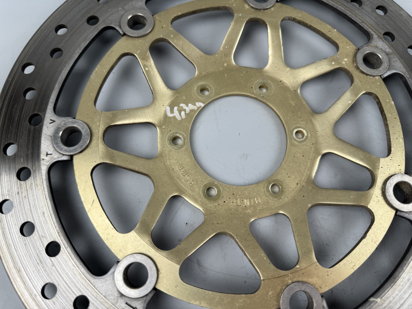 Honda VFR800 RC46 FI Bremsscheiben Bremsscheibe Brake vorne front 4,3mm