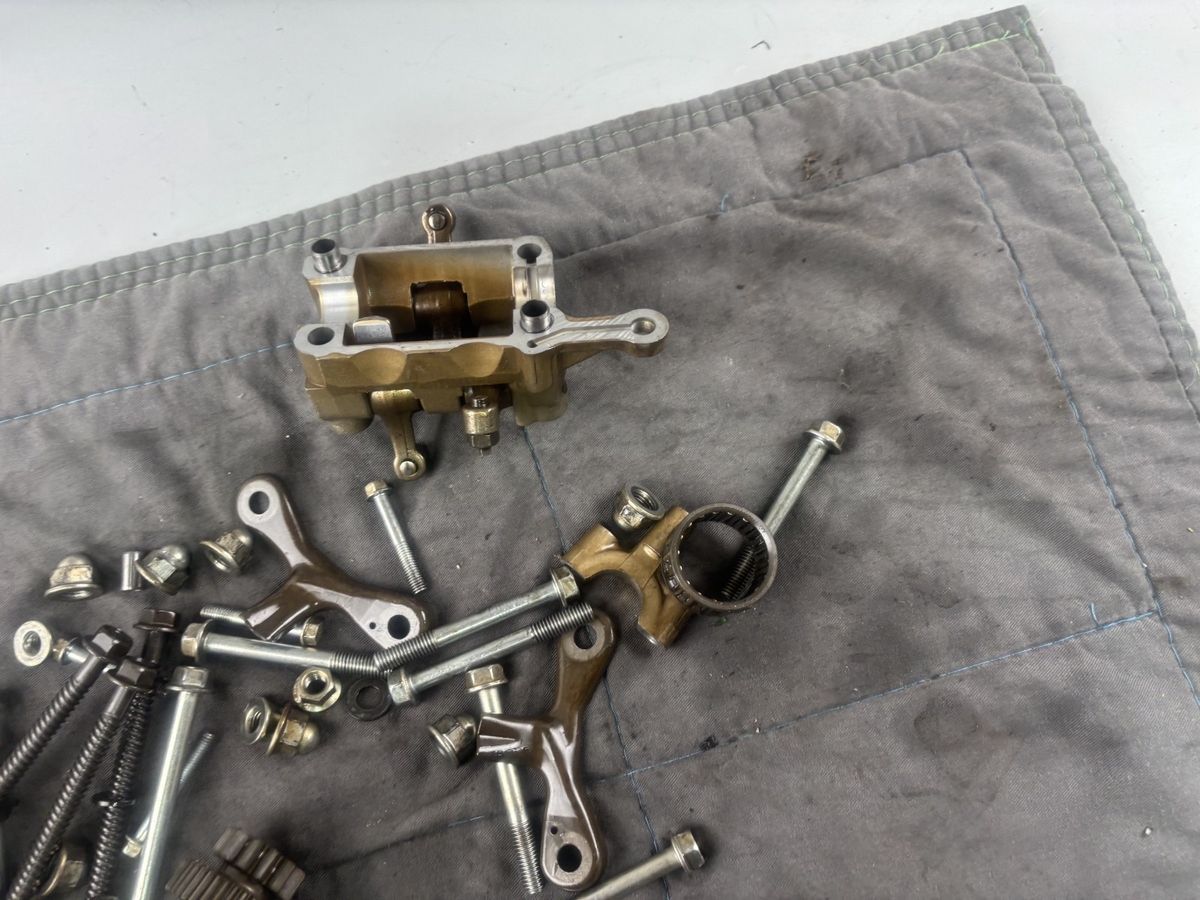 Honda Transalp XL 600 V PD06 Nockenwellen Halterung Holder Motor Engine