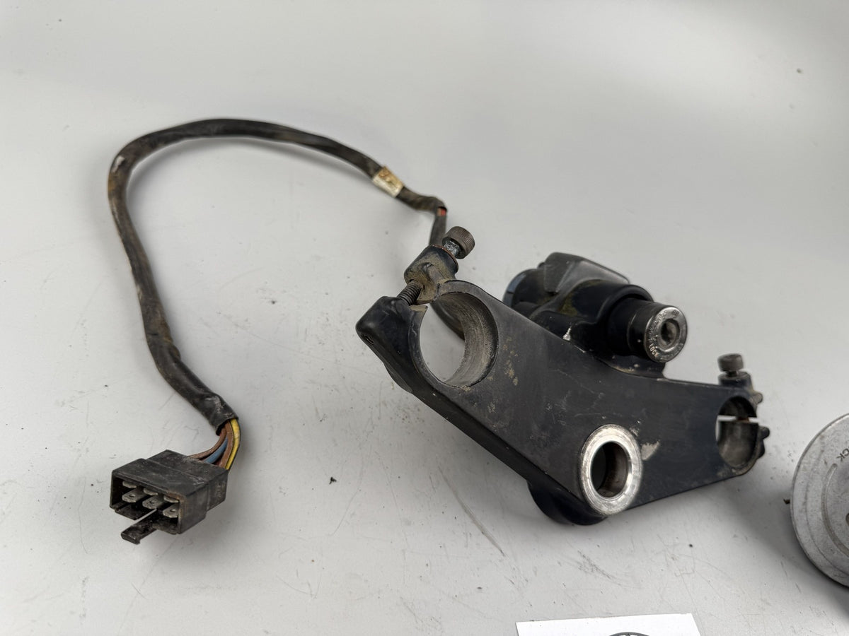 Honda CBR 600 F PC19 Schlosssatz Gabelbrücke Key Lock Tankschloss
