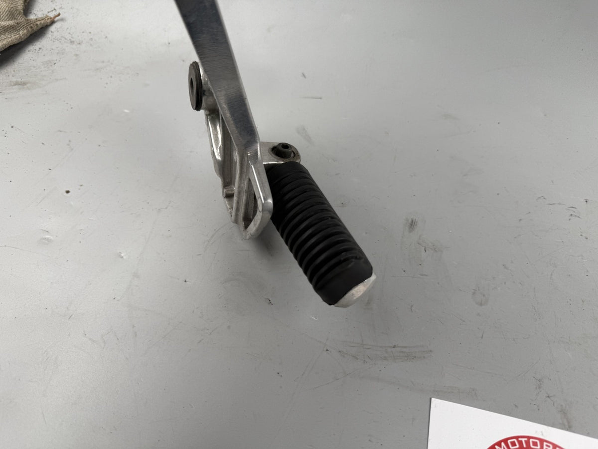 Yamaha XJR 1200 4PU Fußraste soziusfußraste hinten back Beifahrer rechts right