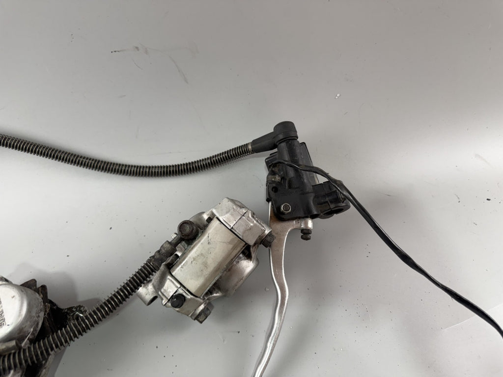 Yamaha XV1100 Virago 3LP Bremsanlage Brake Bremse Satttel Pumpe Flex front