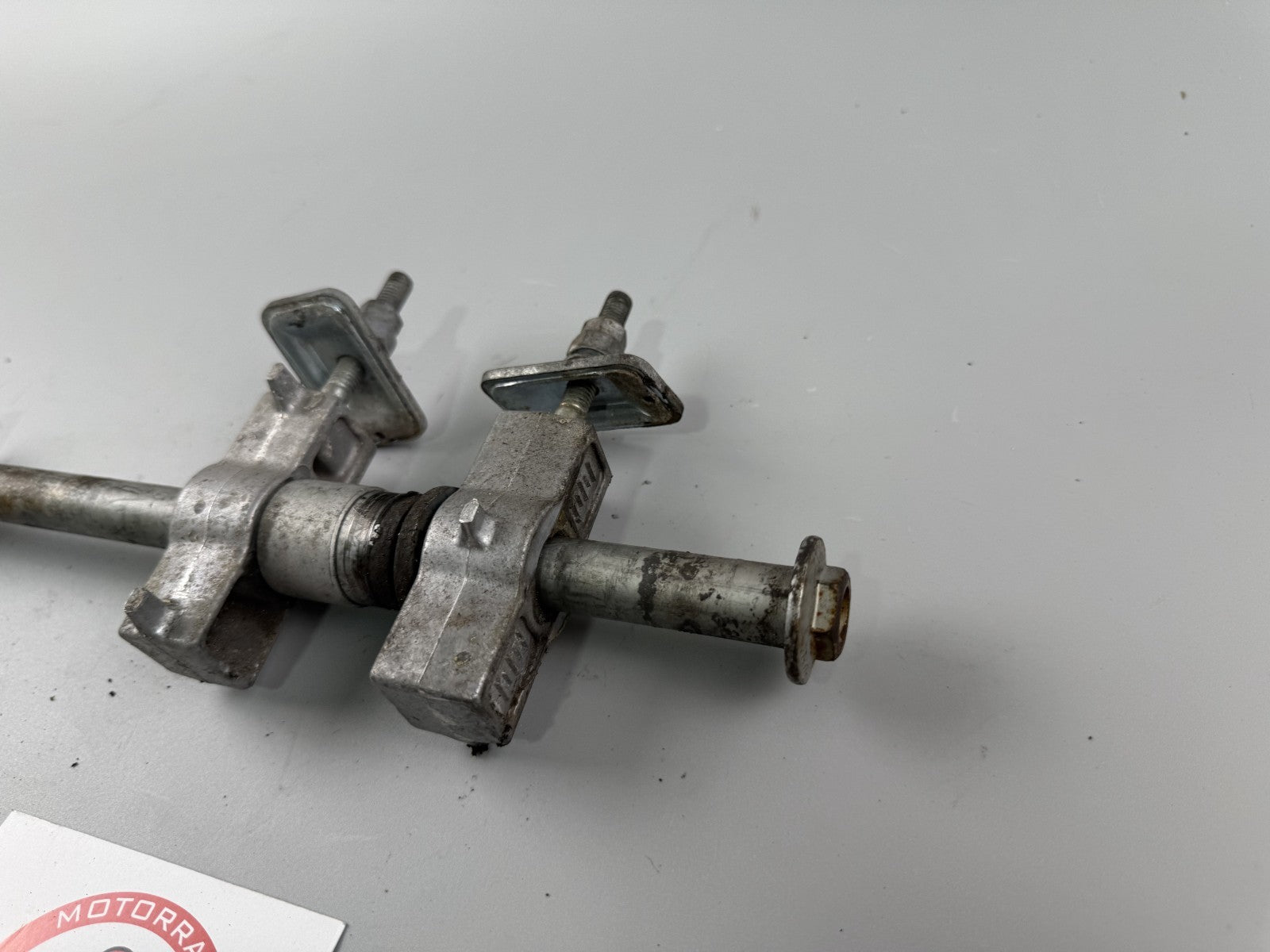 Honda CB500 PC26 Achse Hinterrad Kettenspanner Aufhängung Schwinge