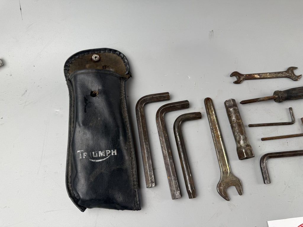 Triumph Tiger 900 T400 Bordwerkzeug Tools
